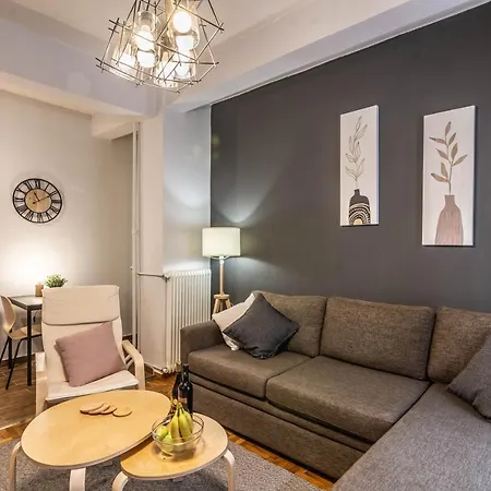 Apartment Aris Neos Kosmos